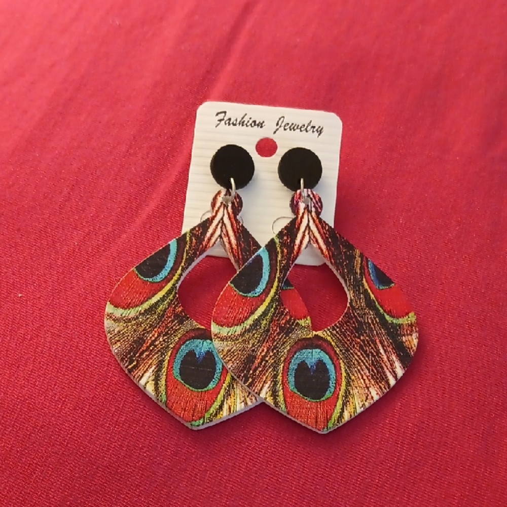 Peacock Feather Pattern Earrings - image 1